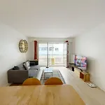 Cosy Apartment In A Great Location Of Paris!